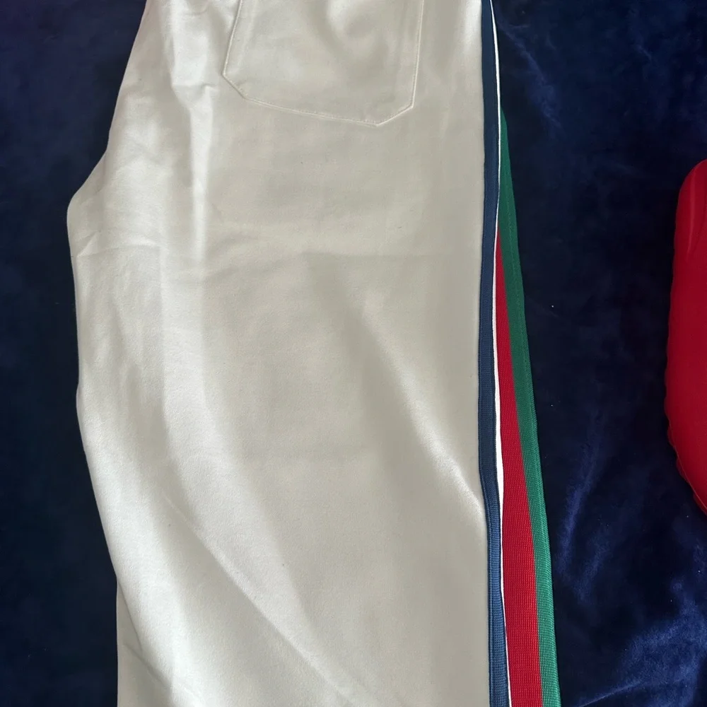 Sweatsuit - Picture 3 of 8